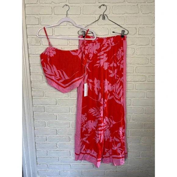 NWT Sienna Sky 2 Piece Tropical Set Women's Size Medium Red Pink - Picture 2 of 7